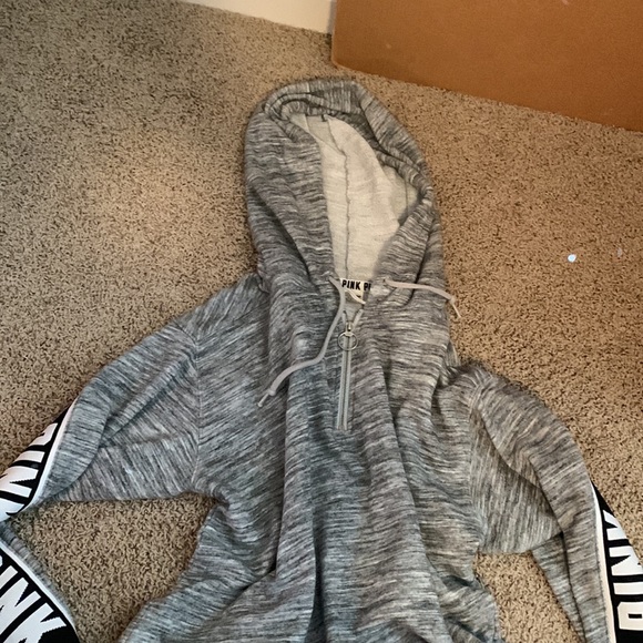 Pink pull over - Picture 2 of 3